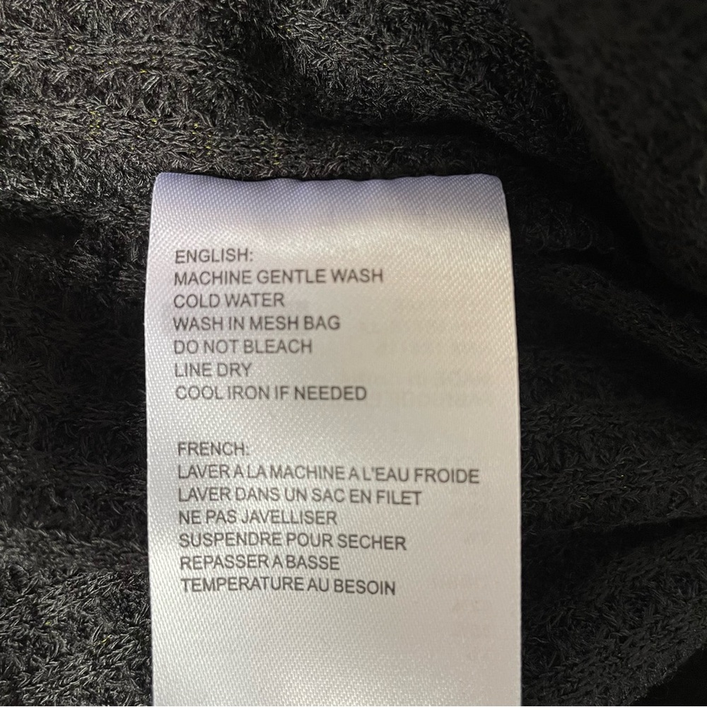 Elodie Waffle Knit Long Sleeve V-Neck Crop Top NWT - Picture 10 of 10
